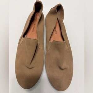 Lucky Brand Women's Tan Moccasins